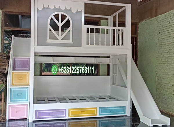 Tempat Tidur Tingkat Tangga Laci Dan Perosotan